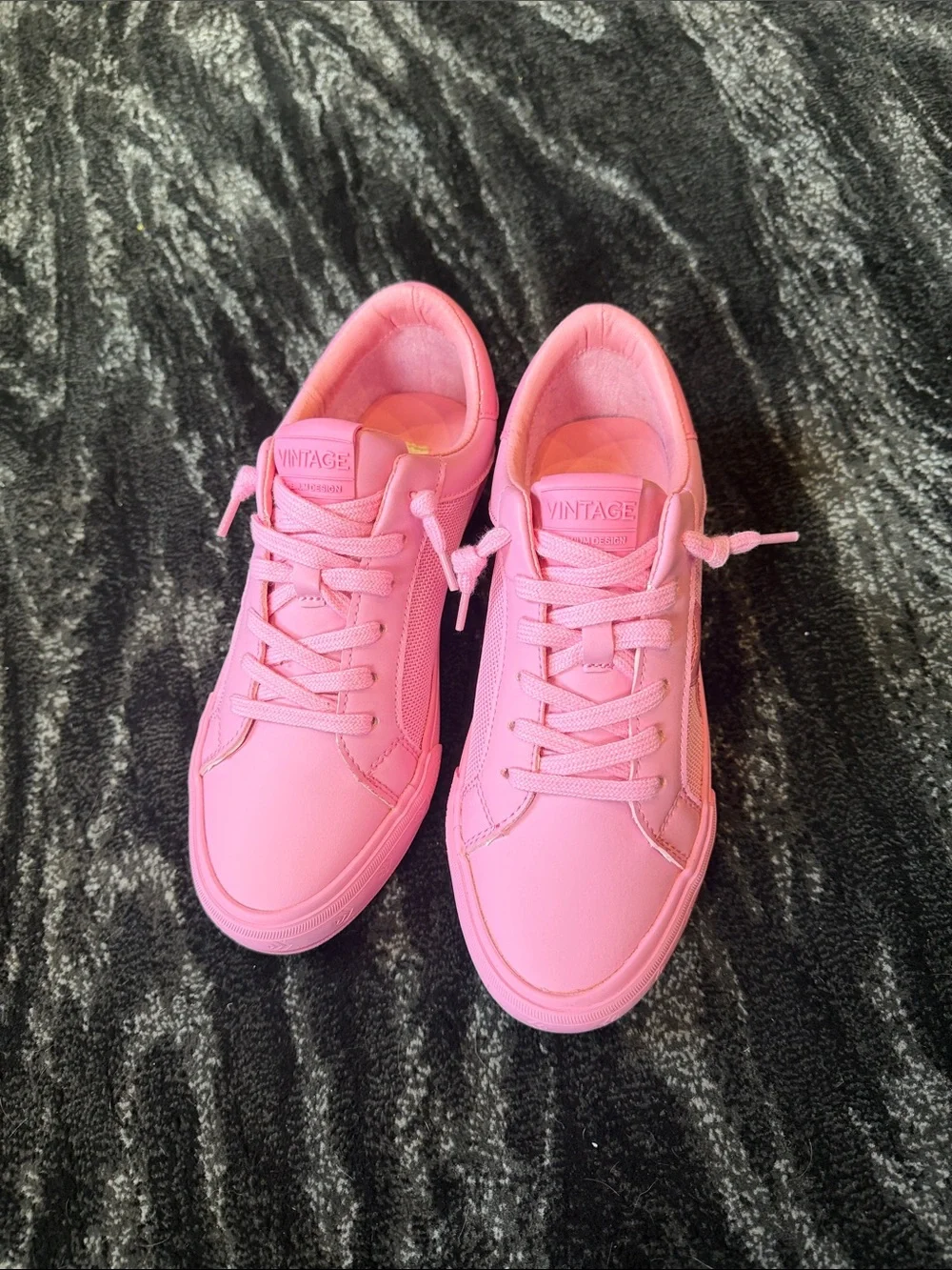 Vintage Havana Pink Low-Top Sneakers - Picture 2 of 7